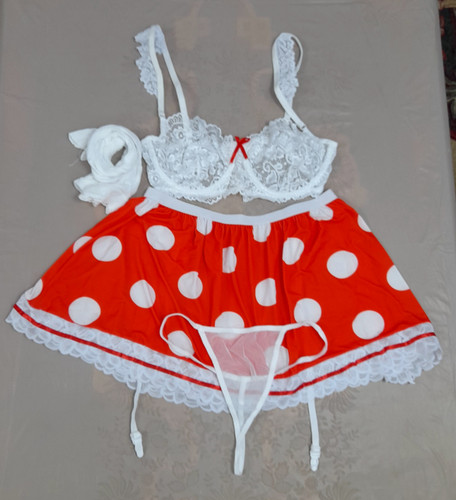 سوتین گیپورفنردار،دامن کوتاه بابند جوراب ویک جفت جوراب بلند شیشه ای