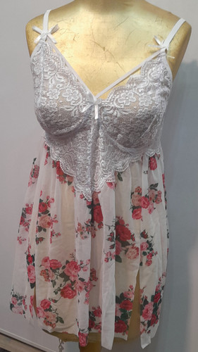 موجودی ۱عدد دردوطرف چاک میخوره