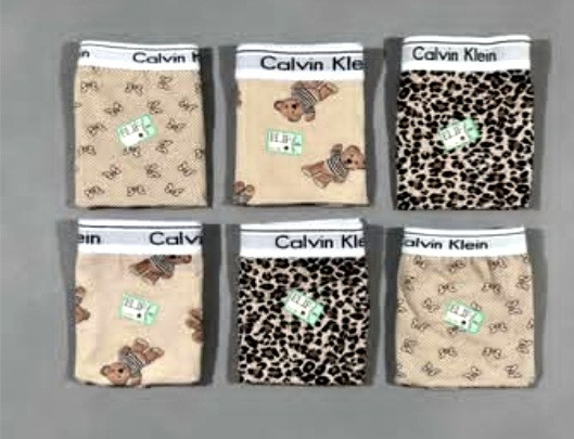 درسه طرح و از هر طرح ۴ عدد موجود میباشد جنس نخی و با کیفیت